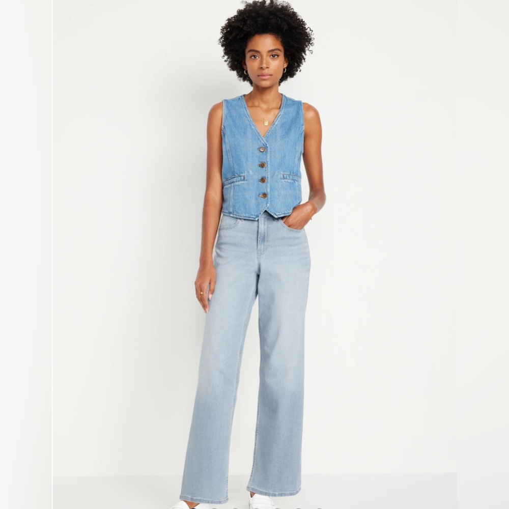 Old Navy
High-Waisted Wow Wide-Leg Jeans